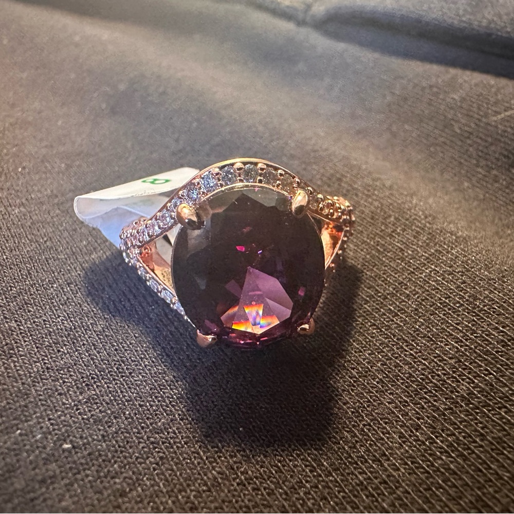 ✨ Bomb Party – That Dazzling Glow ✨💜
